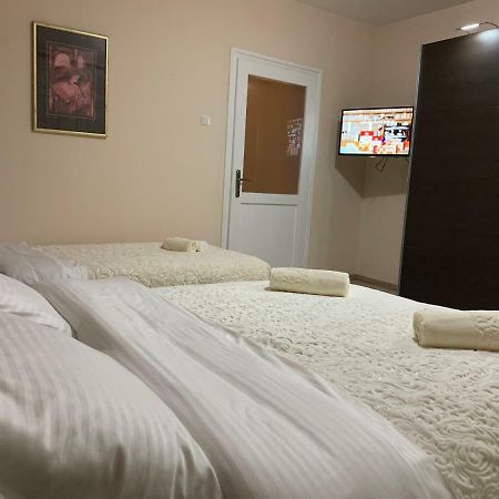 Apartman Bedem Nikšić Buitenkant foto